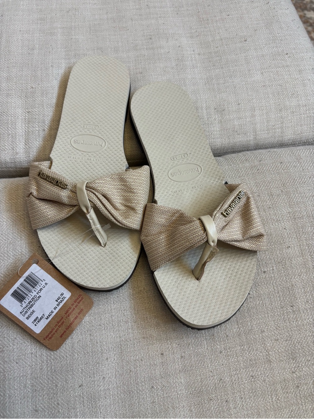 NWT Havaianas You St. Tropez Shine Beige Bow Flip Flops Women’s Size 7/8 - Picture 3 of 7